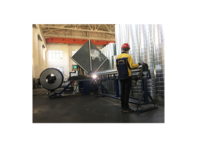 全管通-自動(dòng)焊接風(fēng)管機(jī)